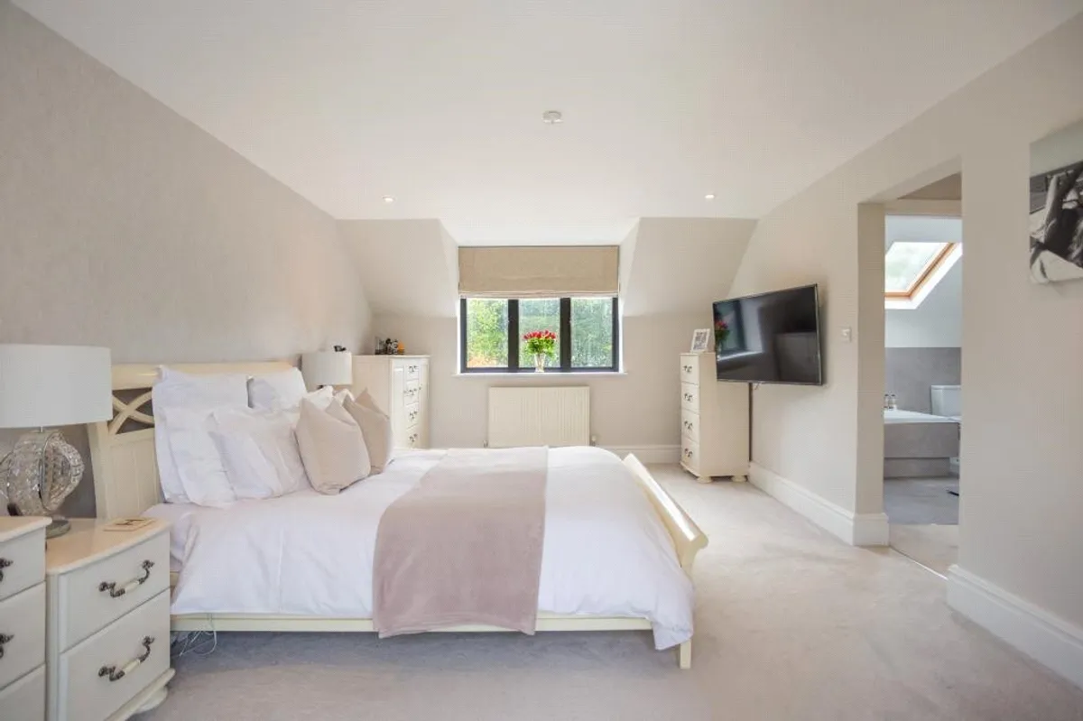 Wayfarin, Brimpton Common, RG7