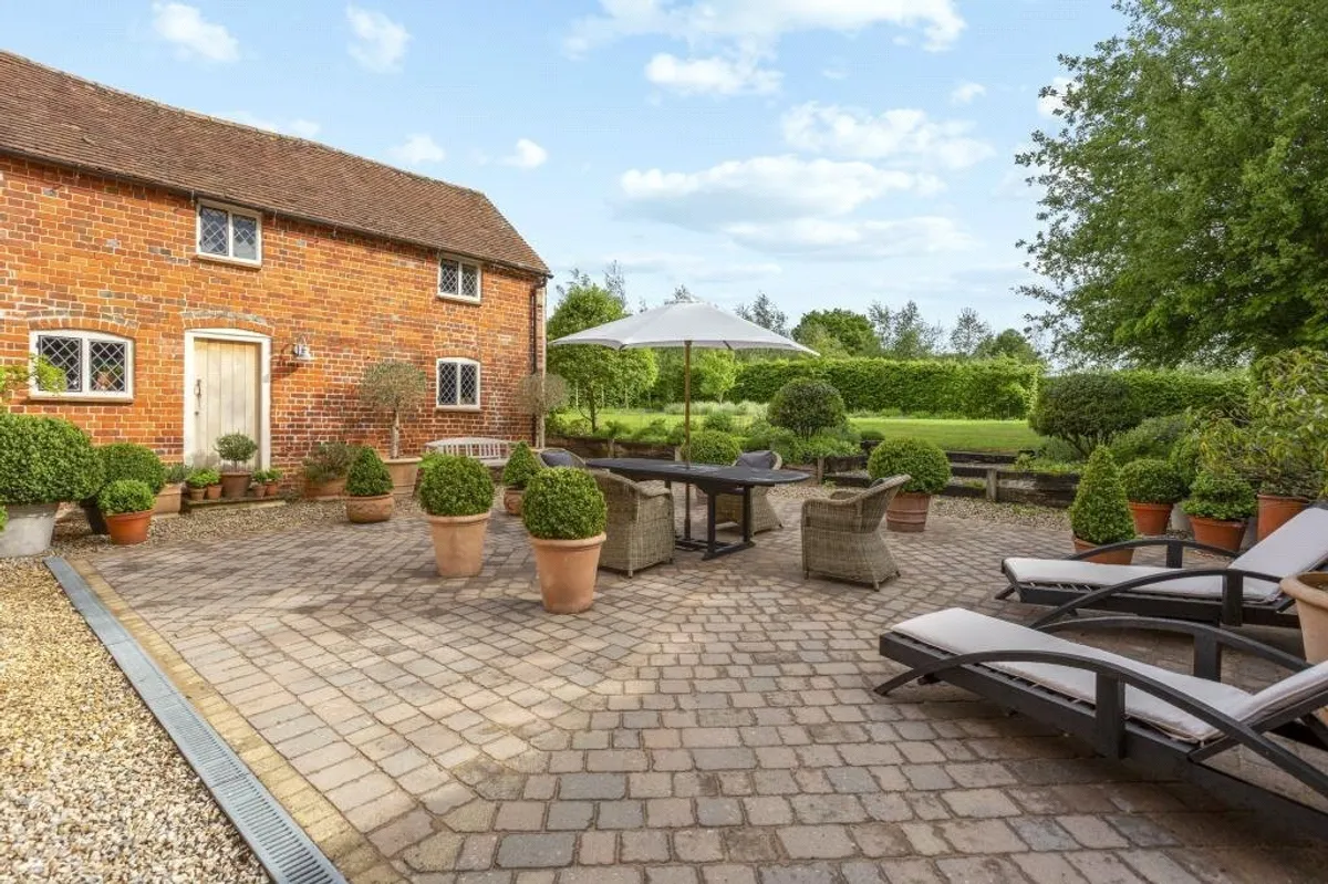 Little Farm, Baughurst, RG26