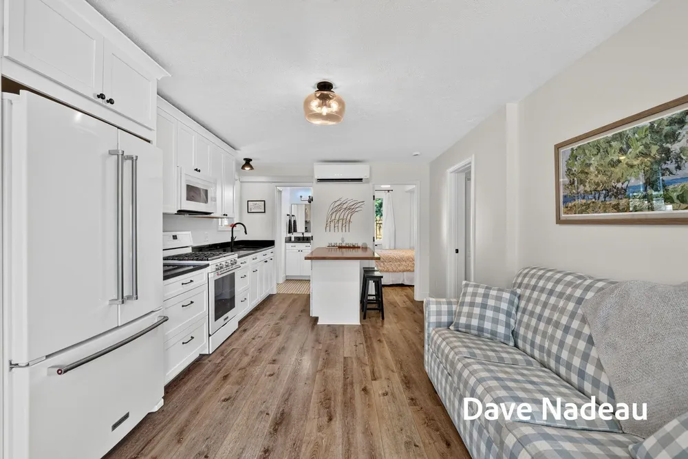 3581 65th St, Saugatuck, MI 49453-9792