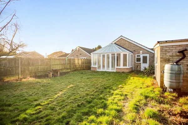 Park Close, Oakley, RG23