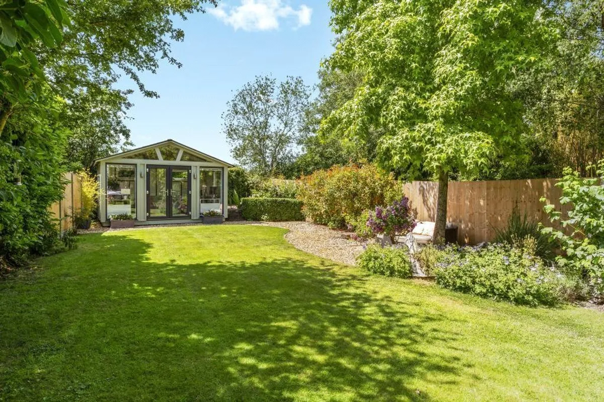 Yew Tree Cottage, Sherborne St John, RG24