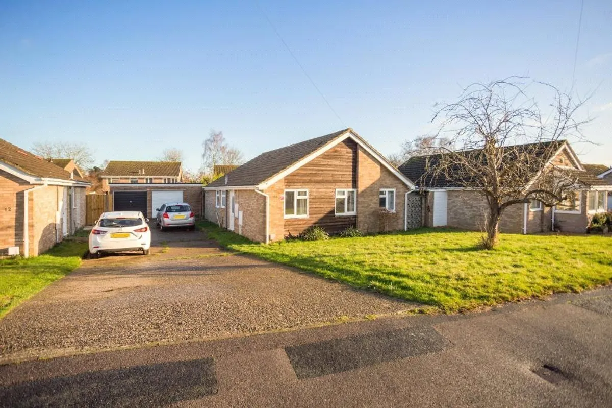 Park Close, Oakley, RG23
