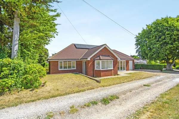 Farleigh View, Cliddesden, RG25