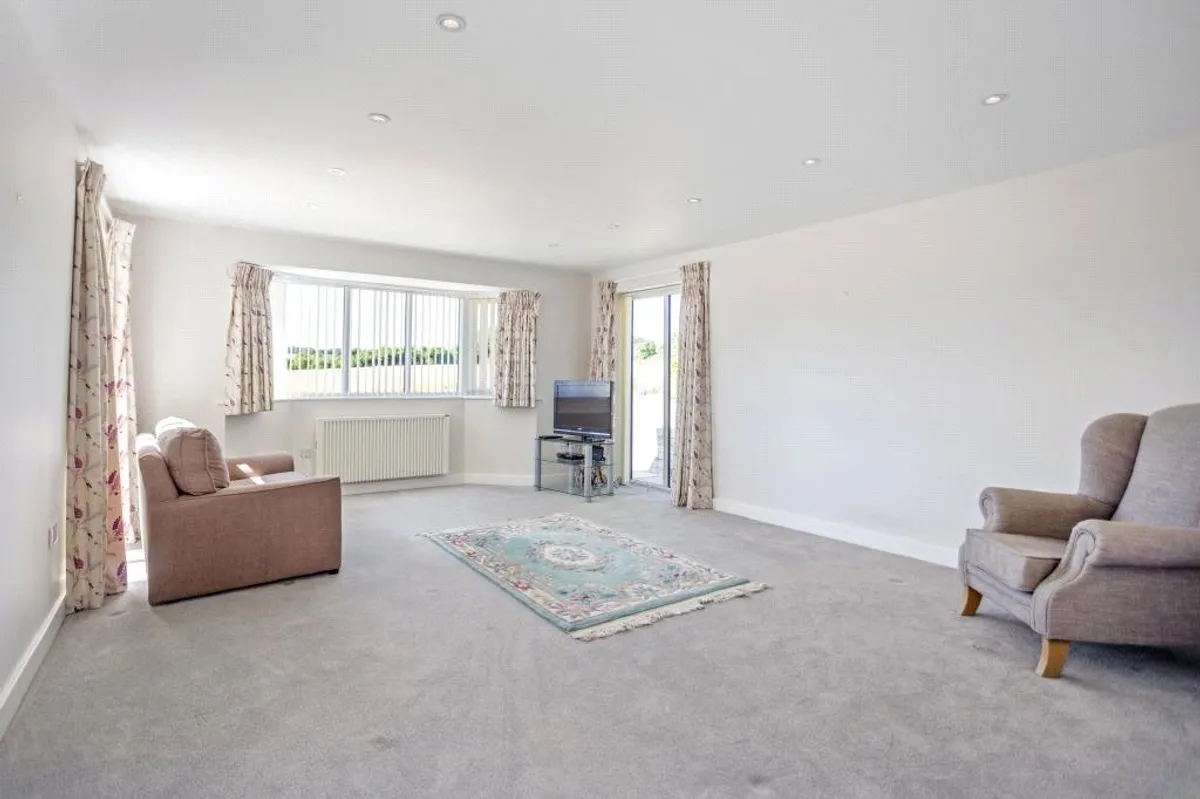 Farleigh View, Cliddesden, RG25
