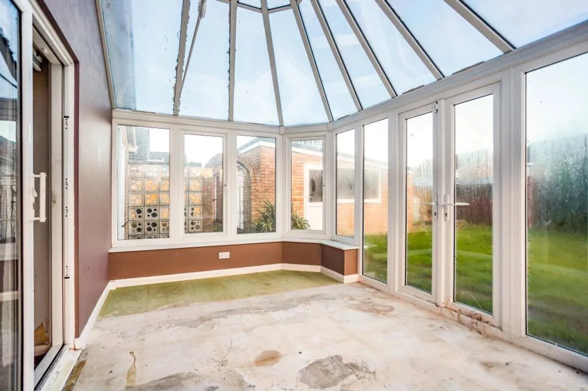 Park Close, Oakley, RG23