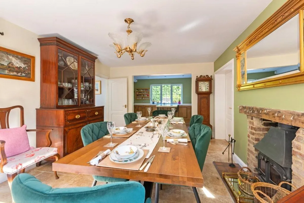 Neville Close, Basingstoke, RG21