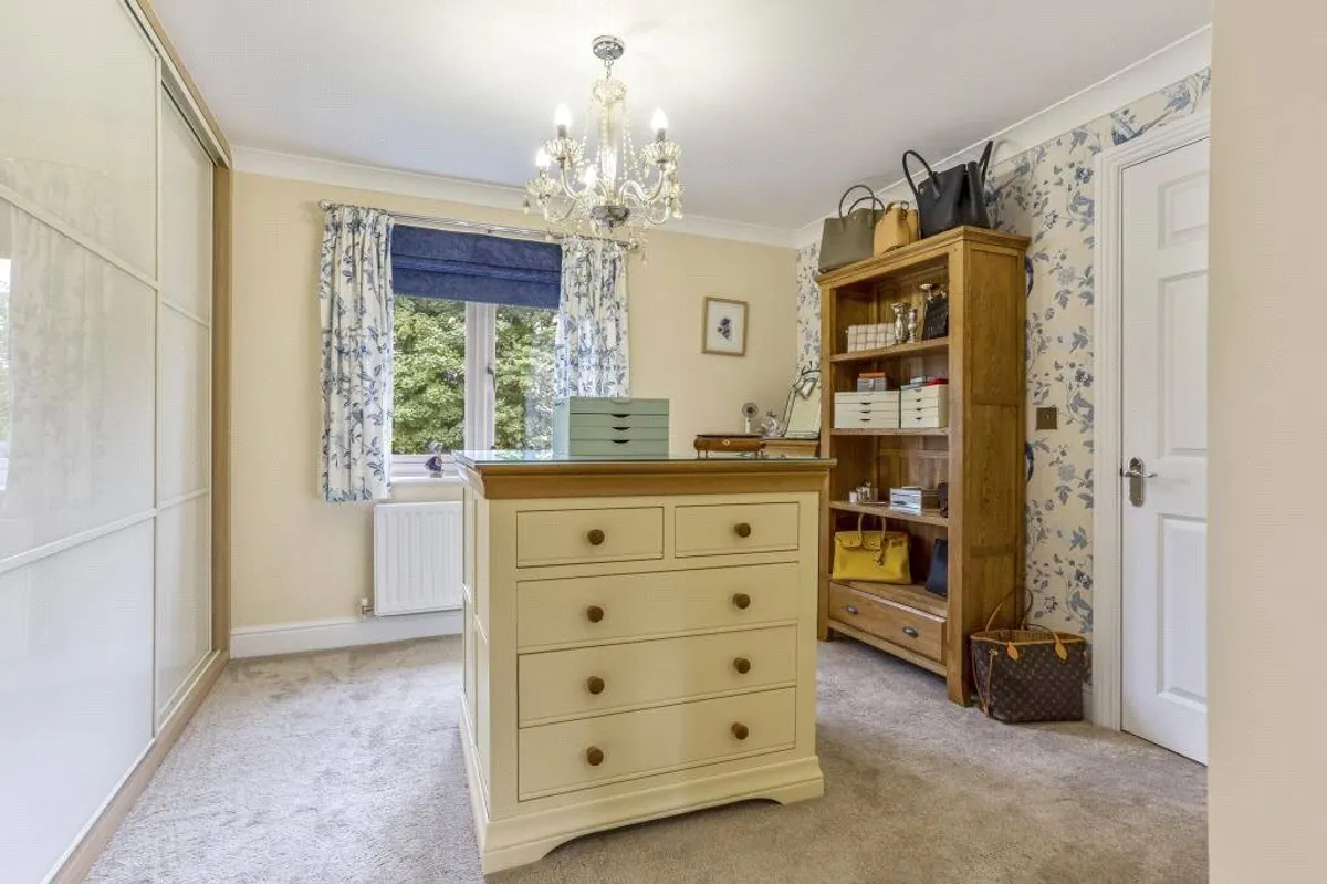 Chapel Walk, Cliddesden, RG25