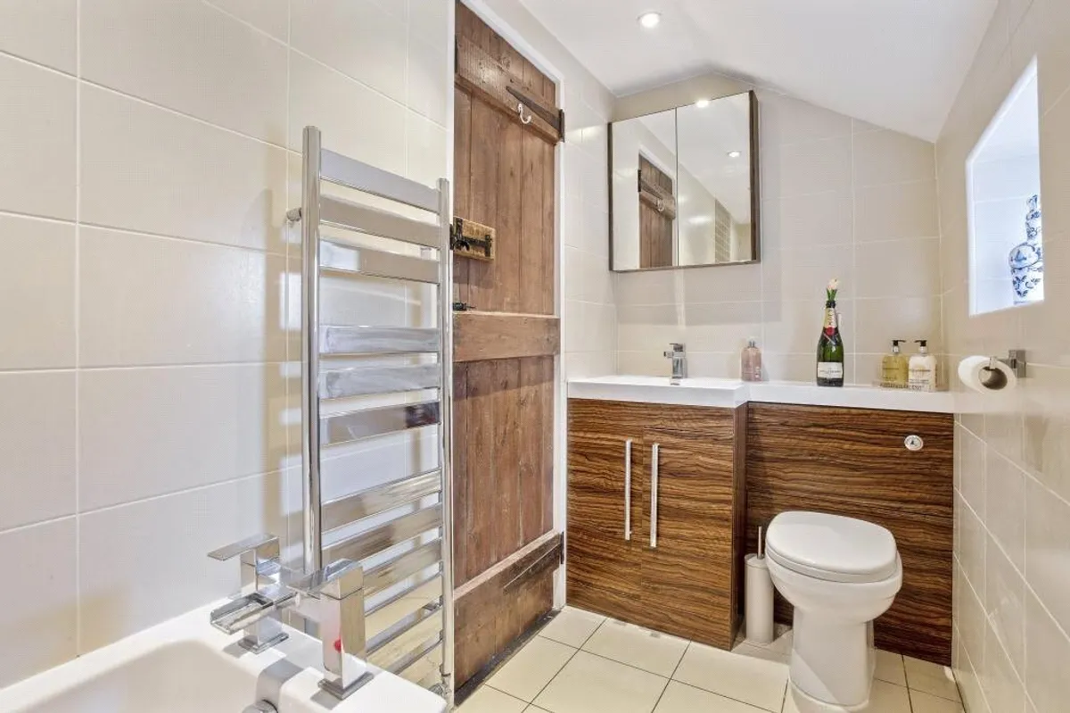 West End, Sherborne St. John, Basingstoke, Hampshire, RG24