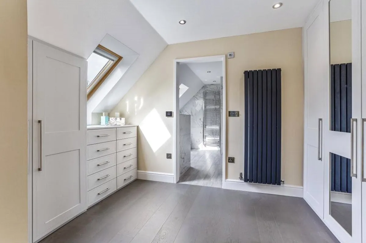 Chapel Walk, Cliddesden, RG25