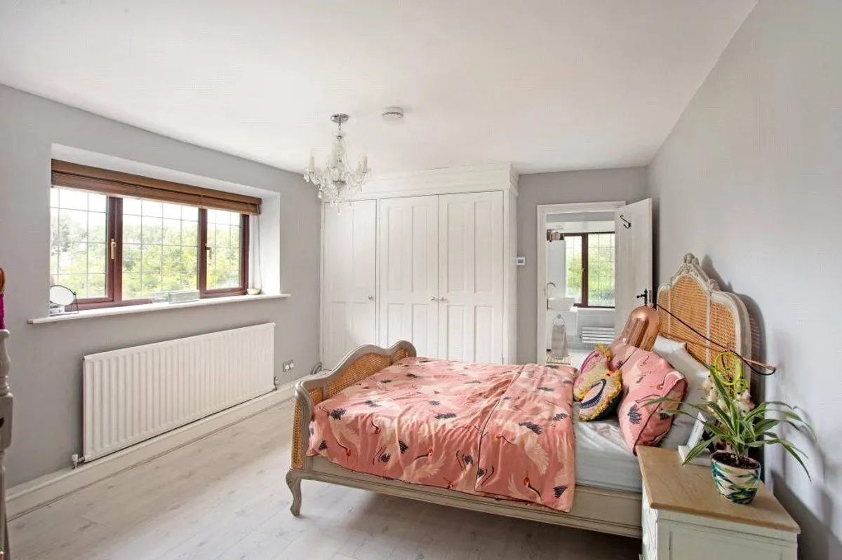 The Warren, Dogmersfield, RG27