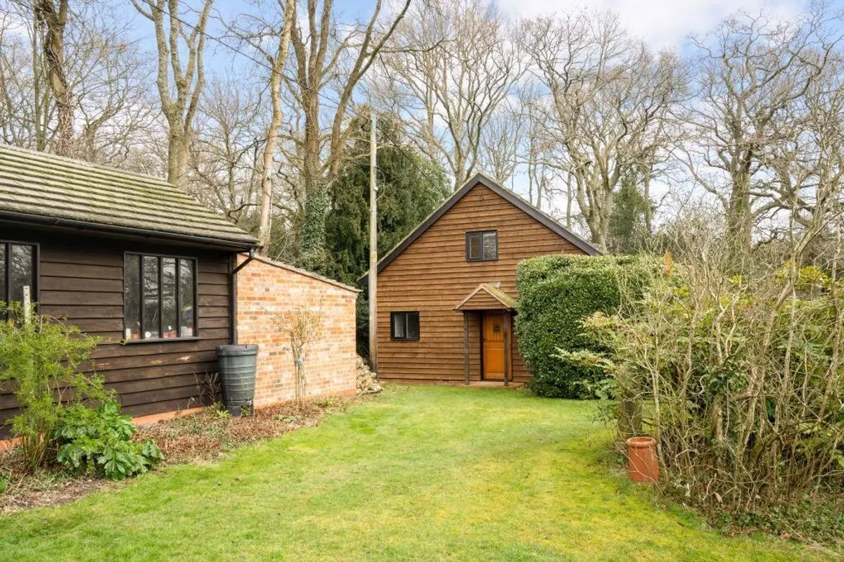 Littleholme, Clapper Hill, Pamber End, RG26