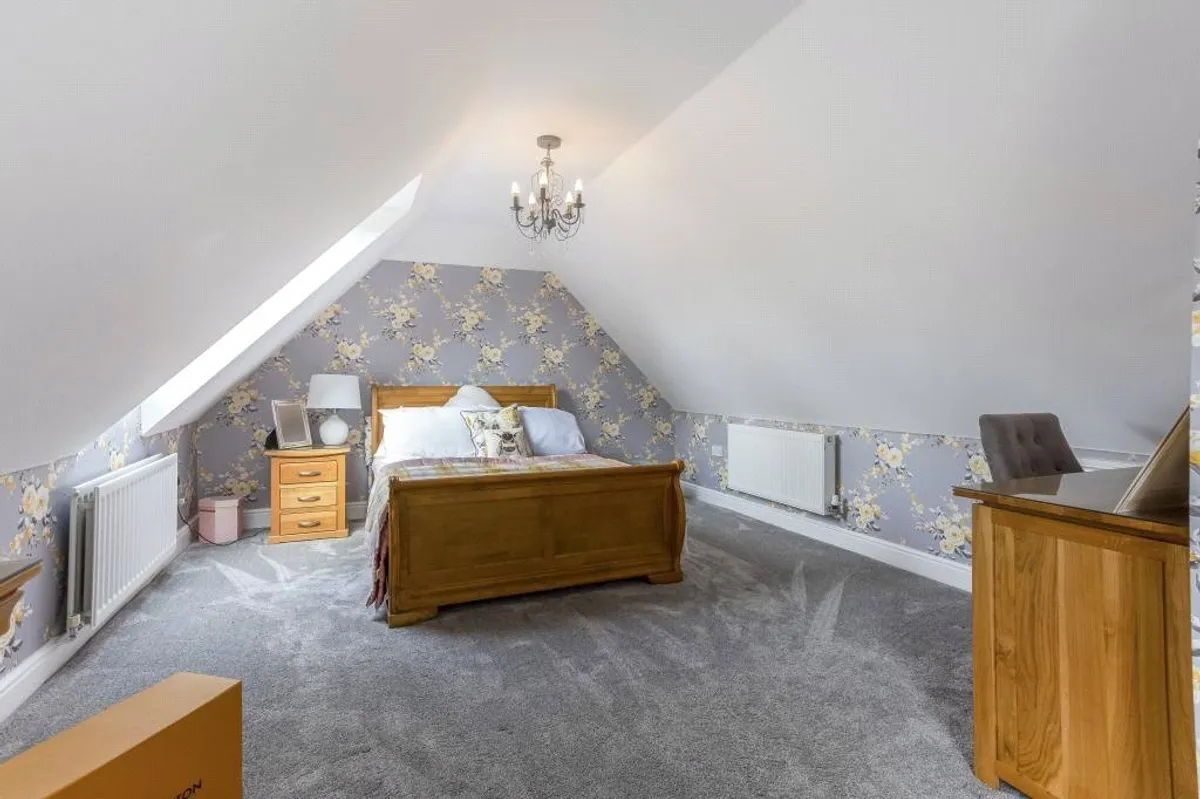 Chapel Walk, Cliddesden, RG25