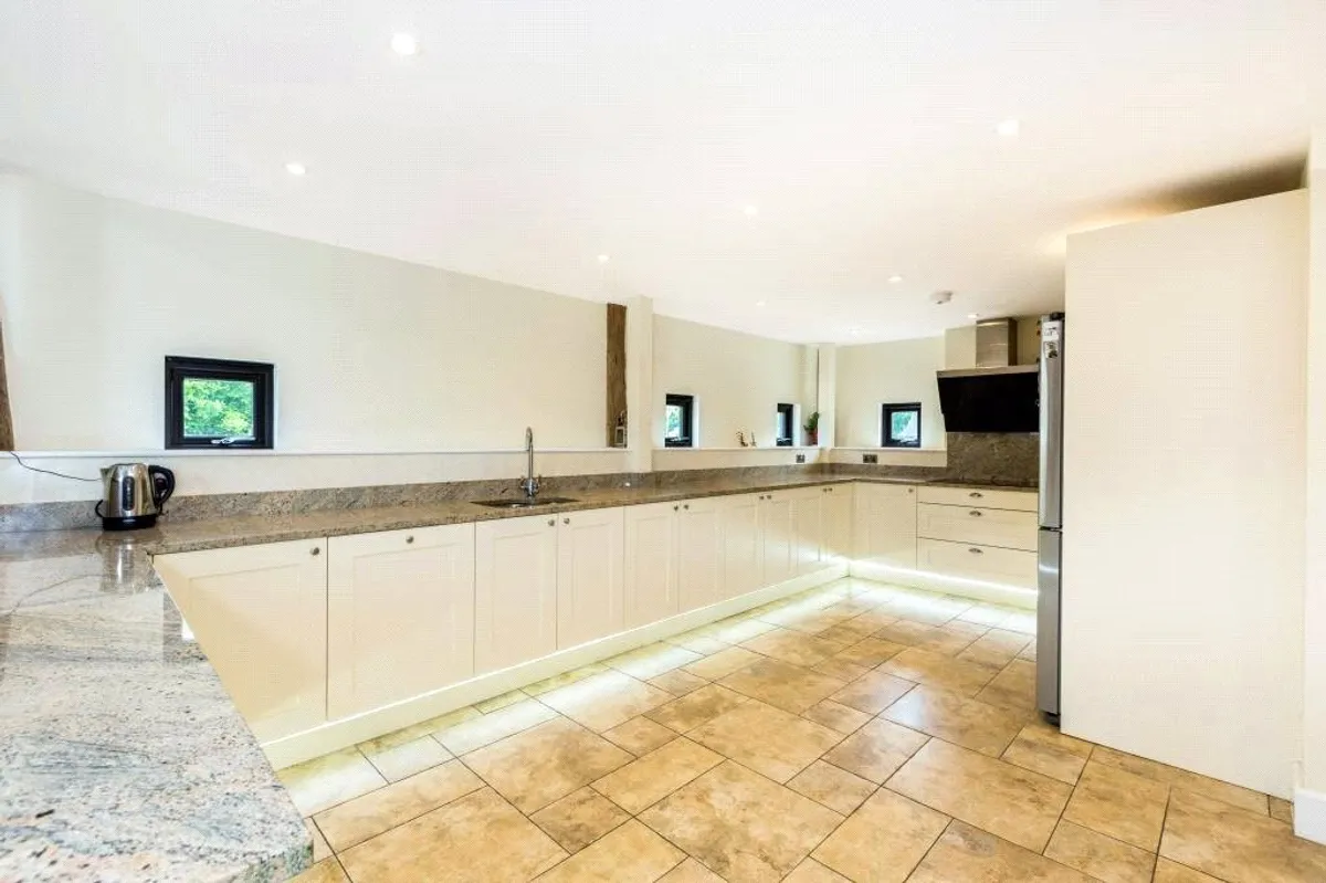 Rotherwick Barn, Bramley, RG26