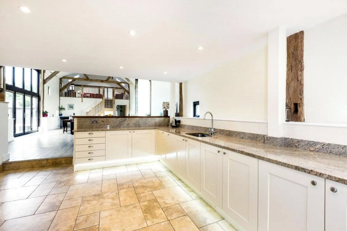 Rotherwick Barn, Bramley, RG26