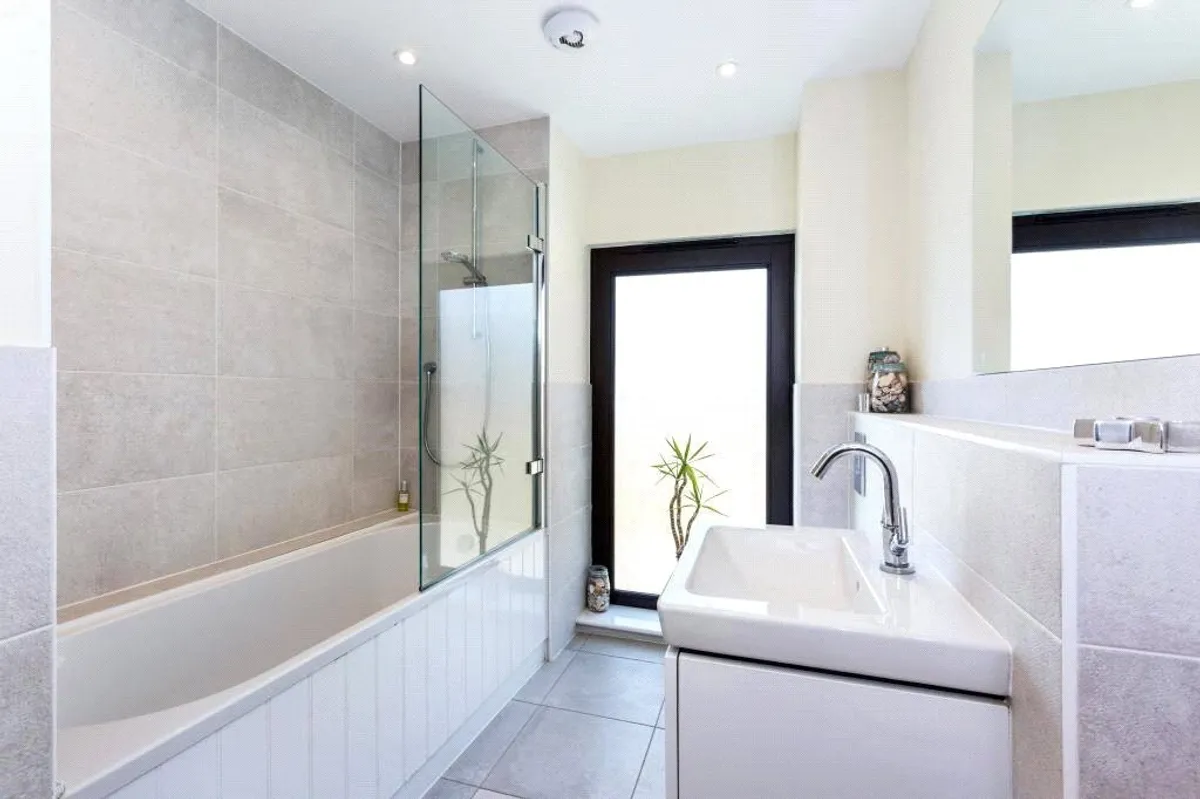 Rotherwick Barn, Bramley, RG26