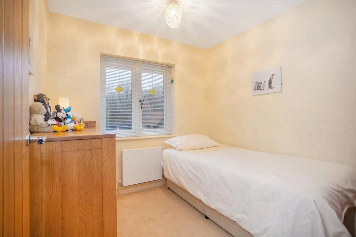 Hopton Garth, Lychpit, Basingstoke, RG24