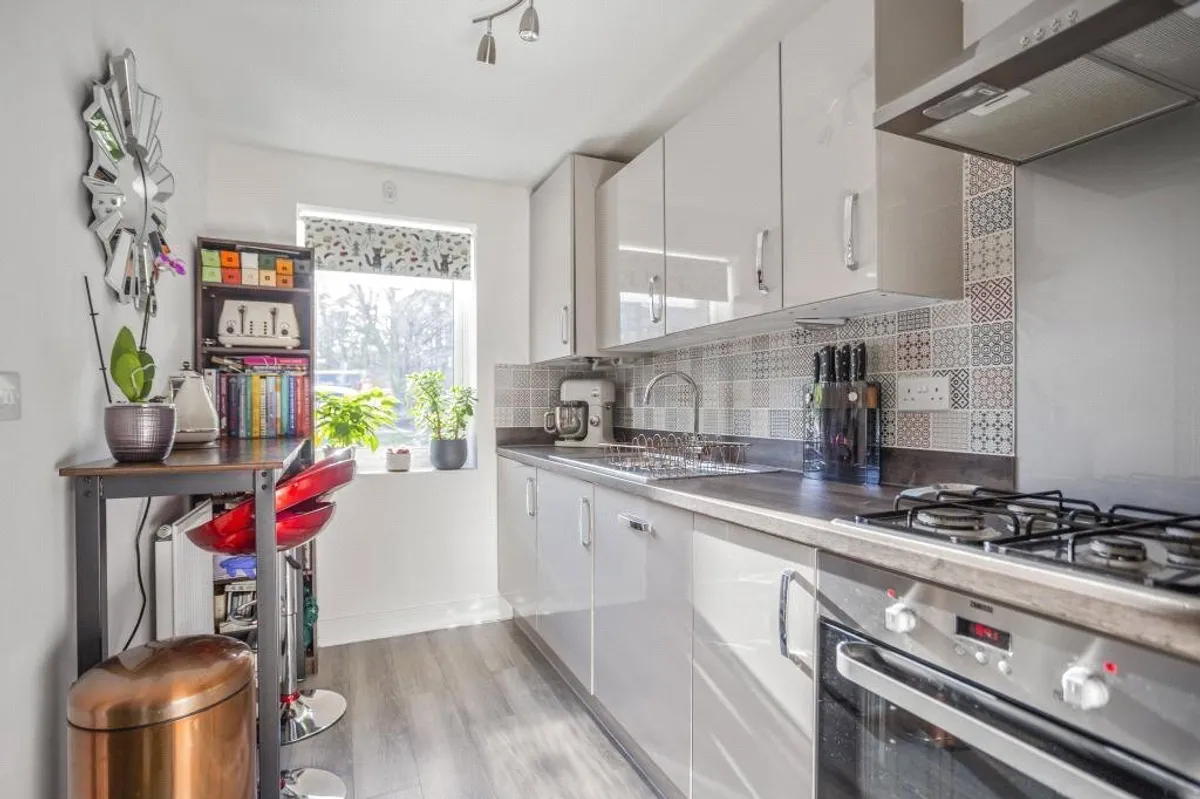 Blackmoor Drive, Basingstoke, RG24