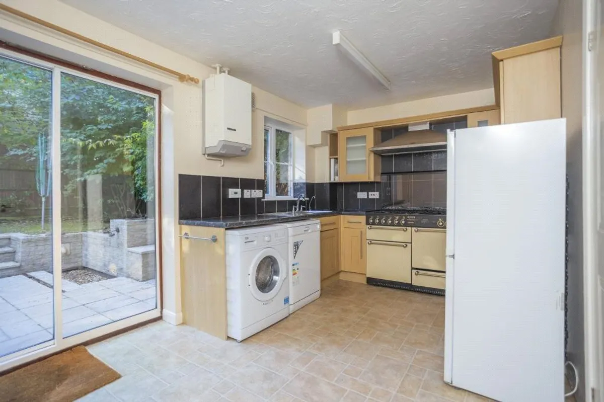Nightingale Gardens, Rooksdown, Basingstoke, RG24