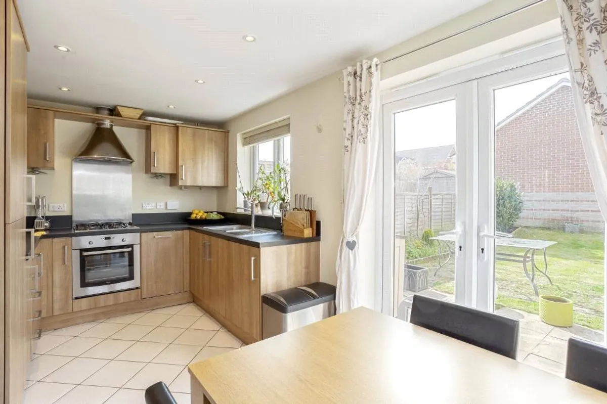 Dorset Crescent, Highfields, RG22