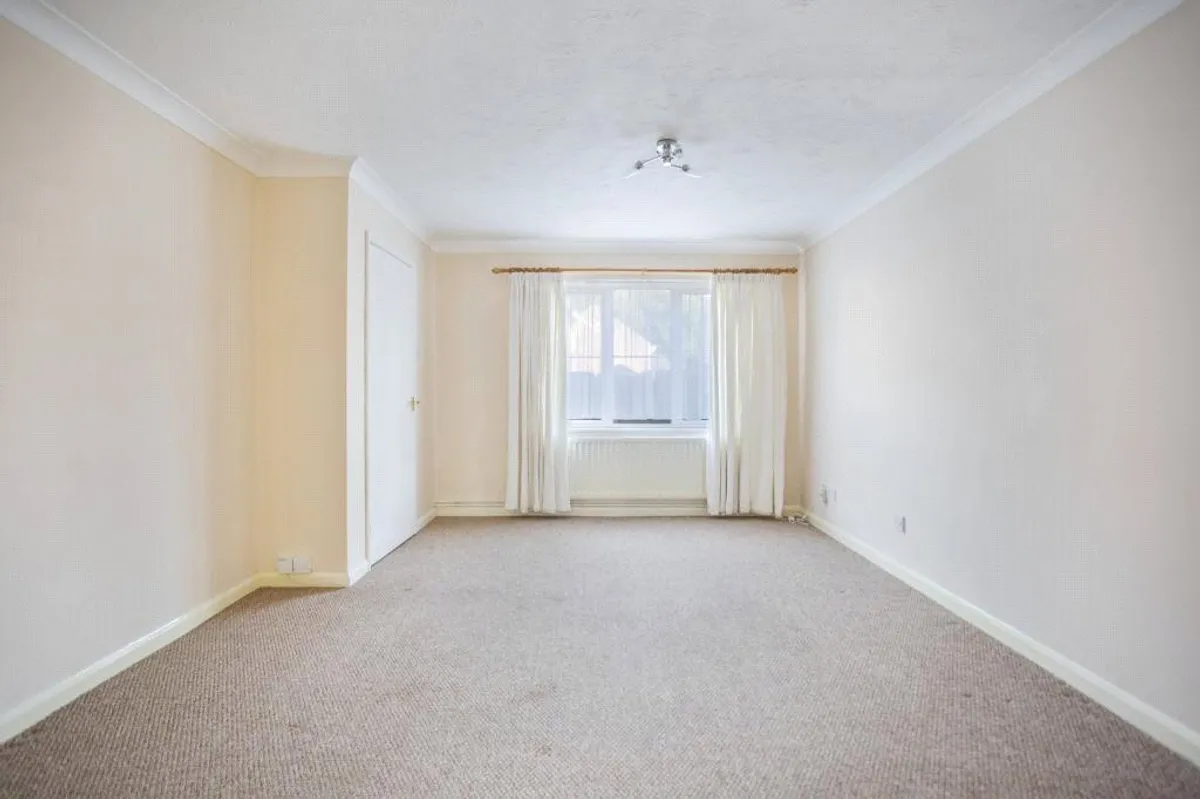 Nightingale Gardens, Rooksdown, Basingstoke, RG24