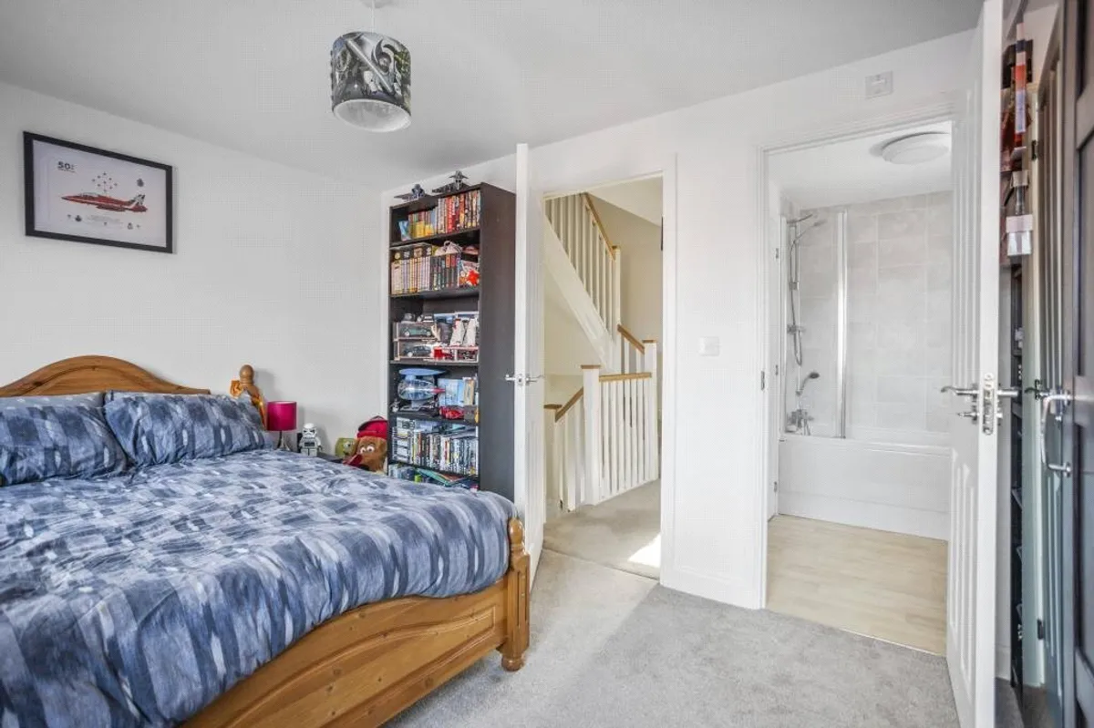Blackmoor Drive, Basingstoke, RG24