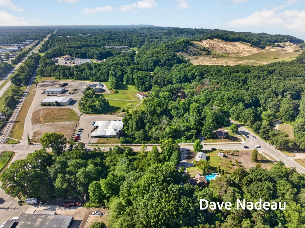 3581 65th St, Saugatuck, MI 49453-9792