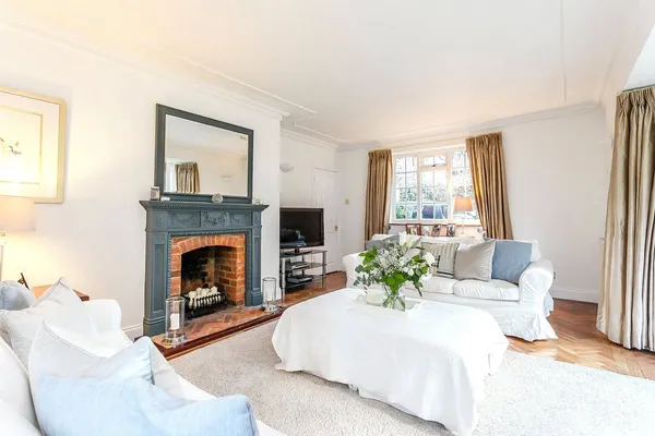 Skippetts Lane East, Basingstoke, RG21