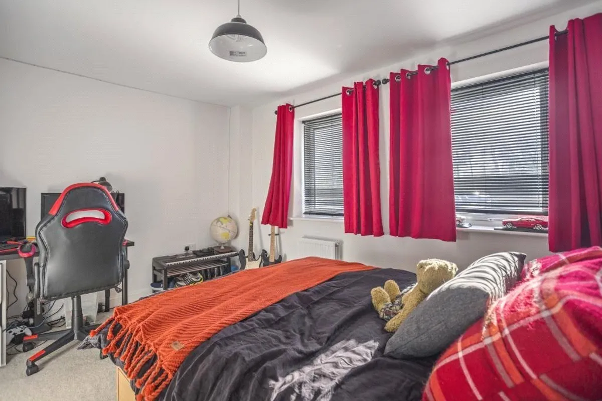 Blackmoor Drive, Basingstoke, RG24