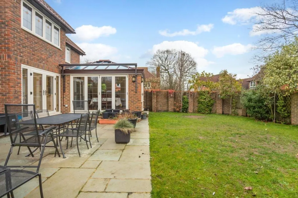 Hopton Garth, Lychpit, Basingstoke, RG24