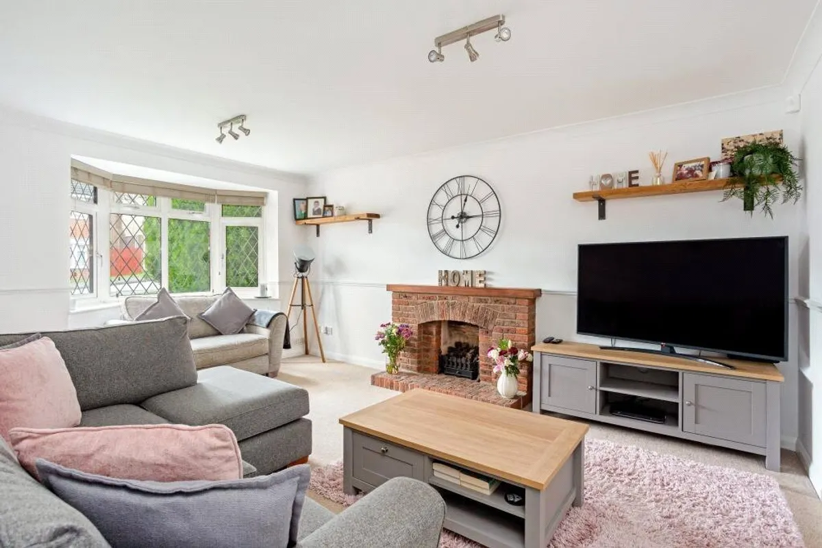 Saffron Close, Chineham, RG24