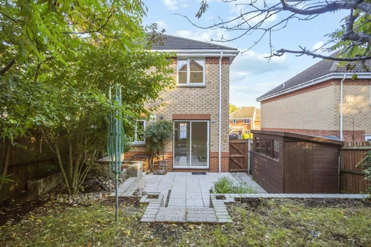 Nightingale Gardens, Rooksdown, Basingstoke, RG24