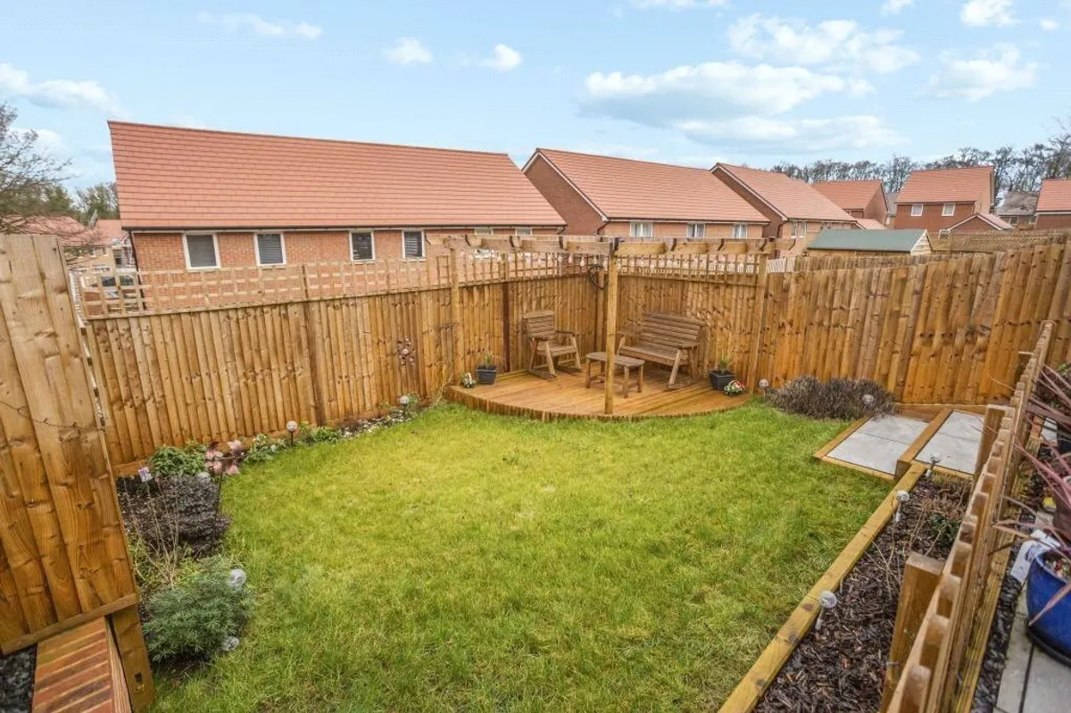 Blackmoor Drive, Basingstoke, RG24