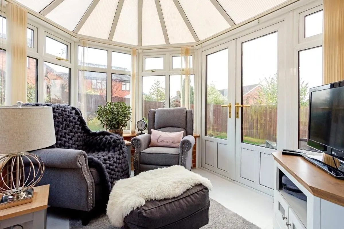 Saffron Close, Chineham, RG24