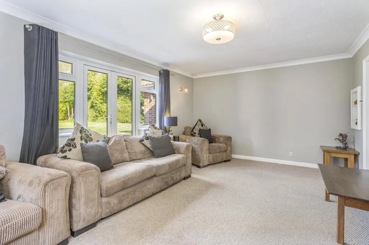 Oakley Lane, Oakley, RG23