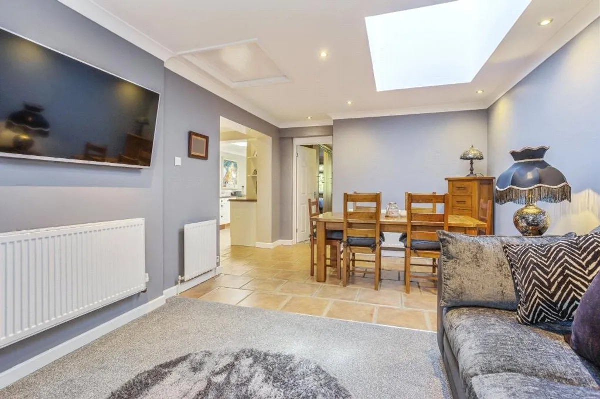 Oakley Lane, Oakley, RG23