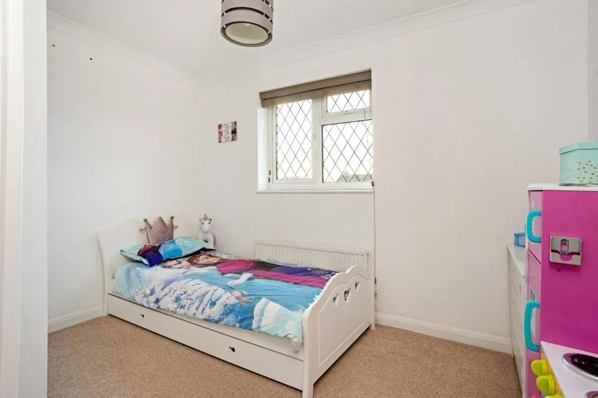 Saffron Close, Chineham, RG24