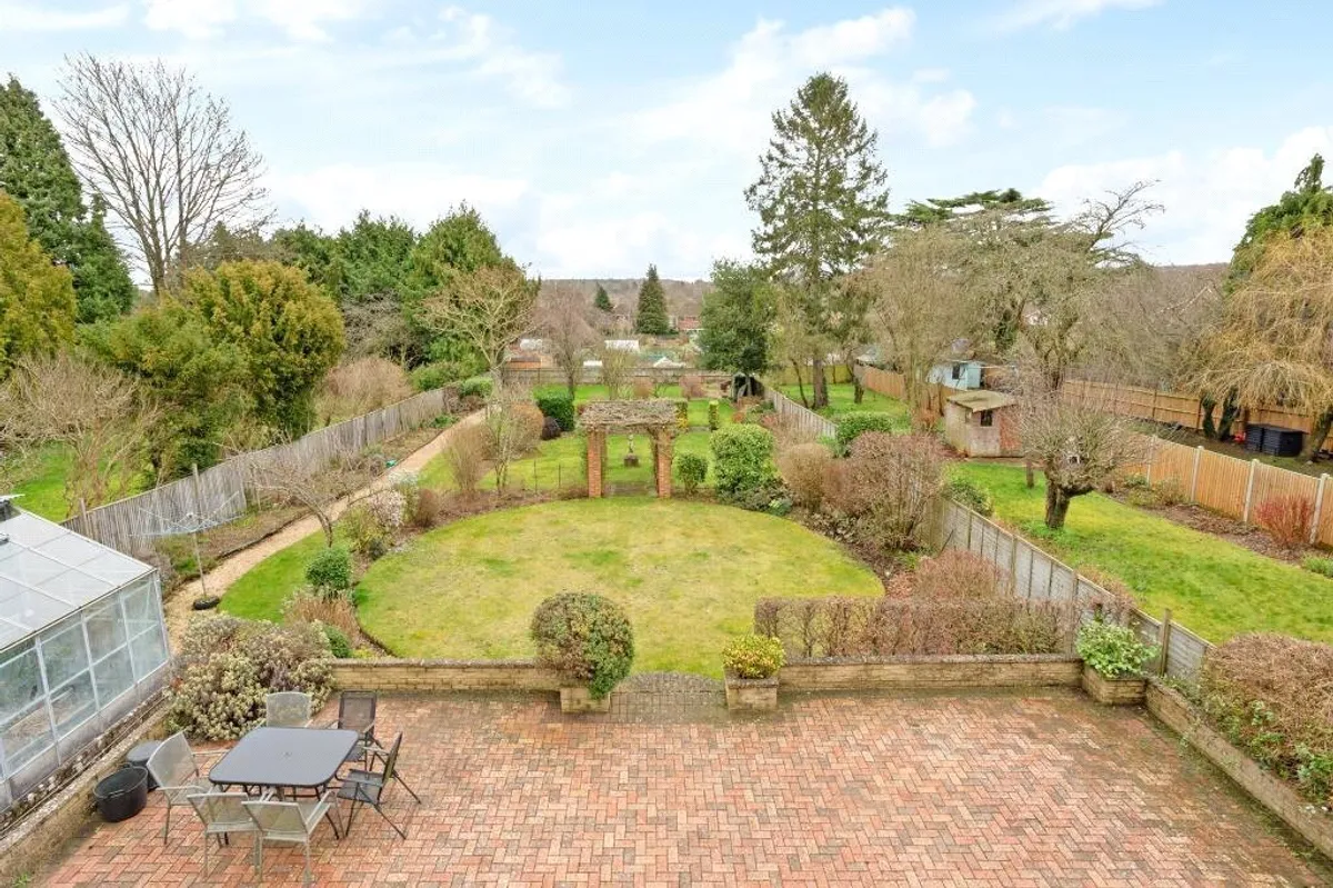 Cliddesden Road, Basingstoke, RG21
