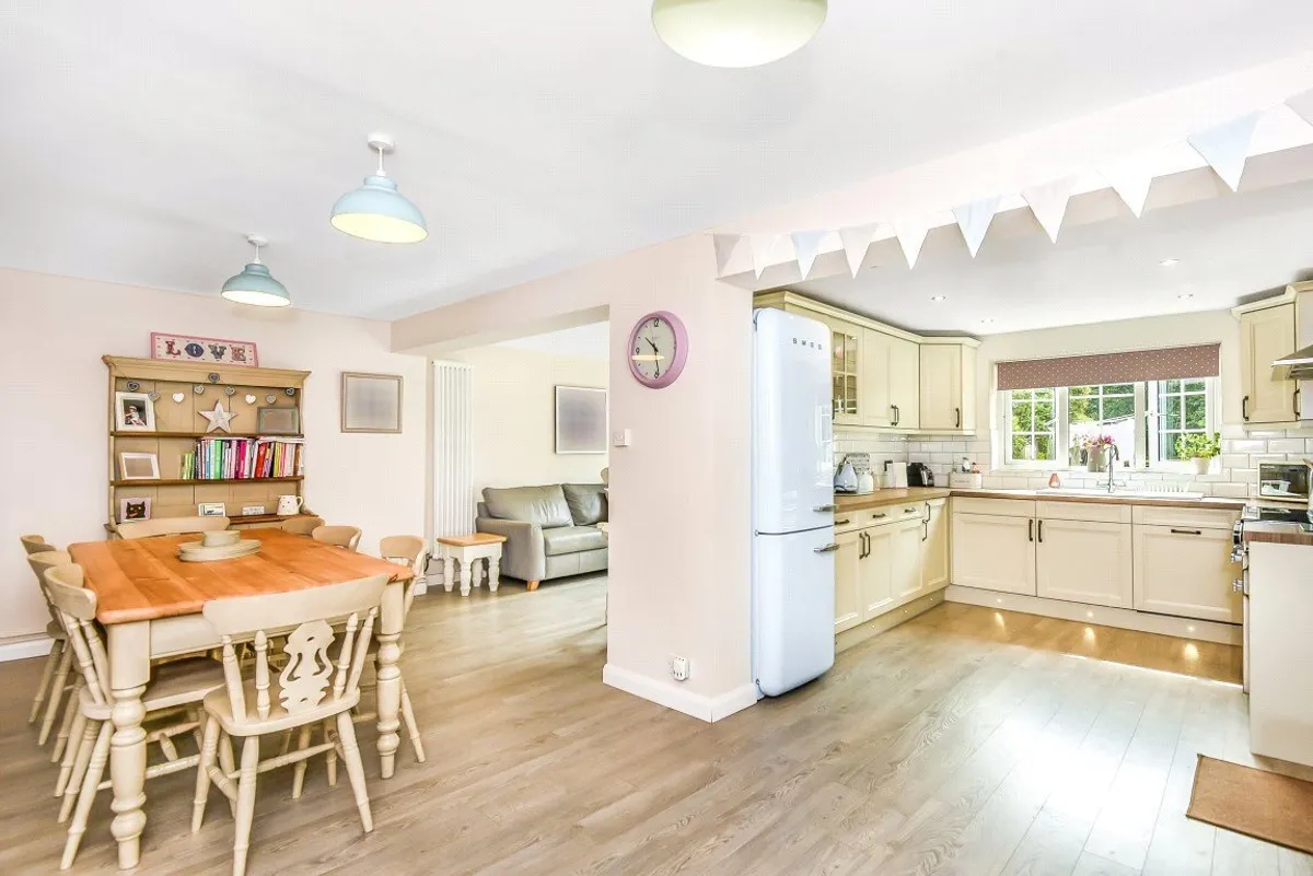 Round Oak Cottages, Padworth Common, RG7