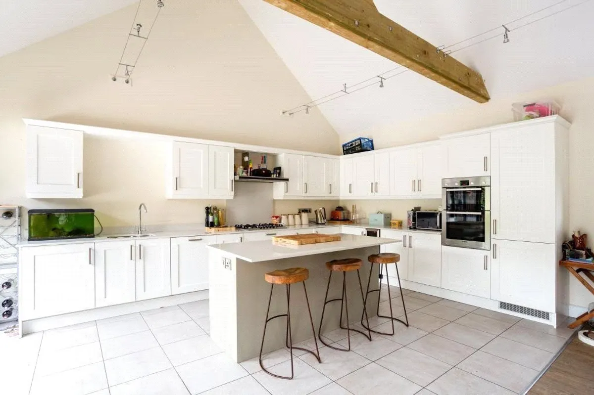 Bullsdown Farm, Bramley, RG26