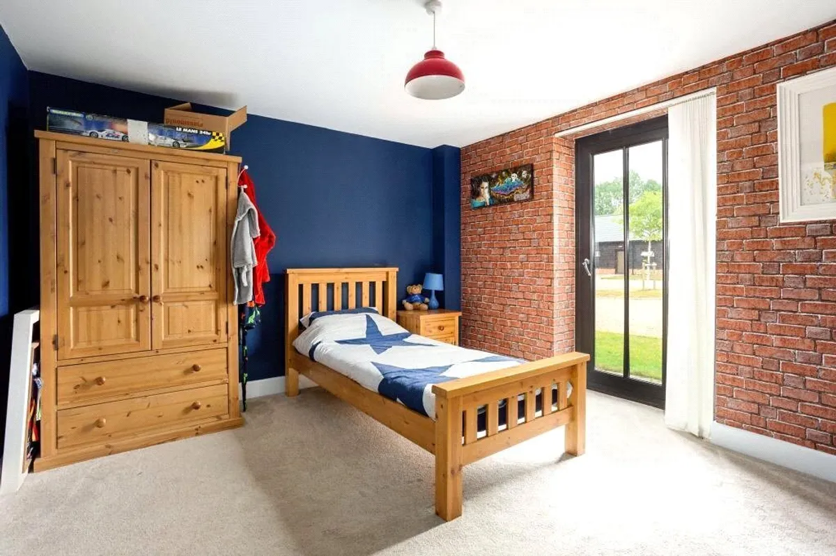 Bullsdown Farm, Bramley, RG26