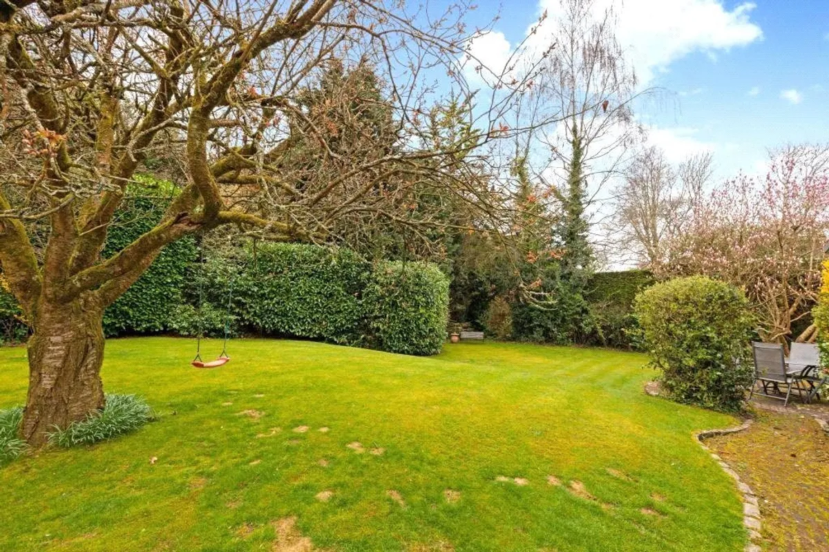 Skippetts Lane East, Basingstoke, RG21