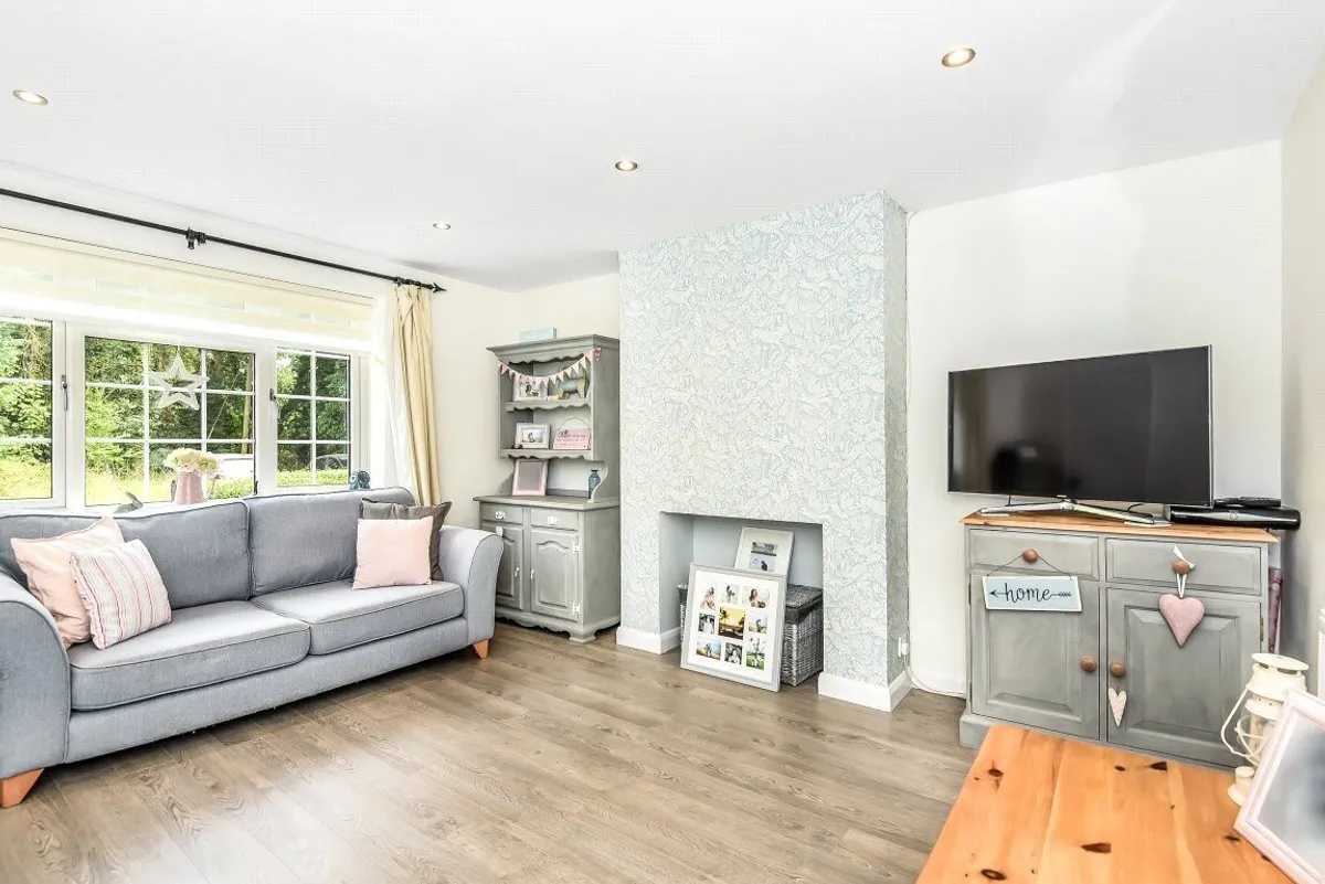 Round Oak Cottages, Padworth Common, RG7