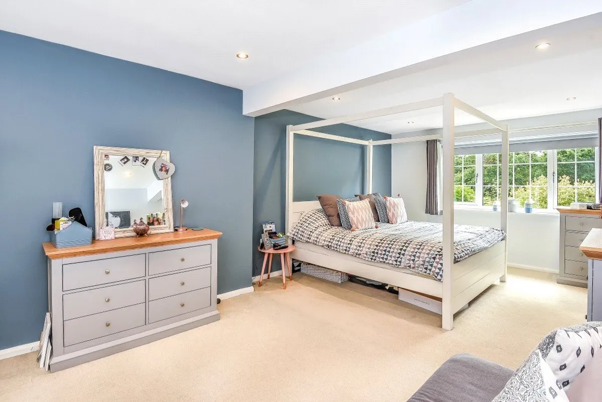 Round Oak Cottages, Padworth Common, RG7