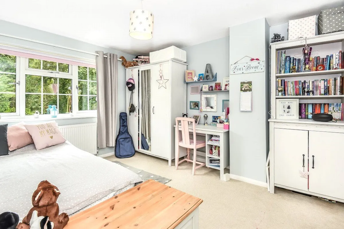 Round Oak Cottages, Padworth Common, RG7