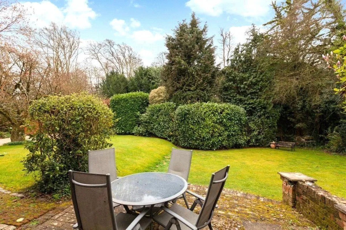 Skippetts Lane East, Basingstoke, RG21