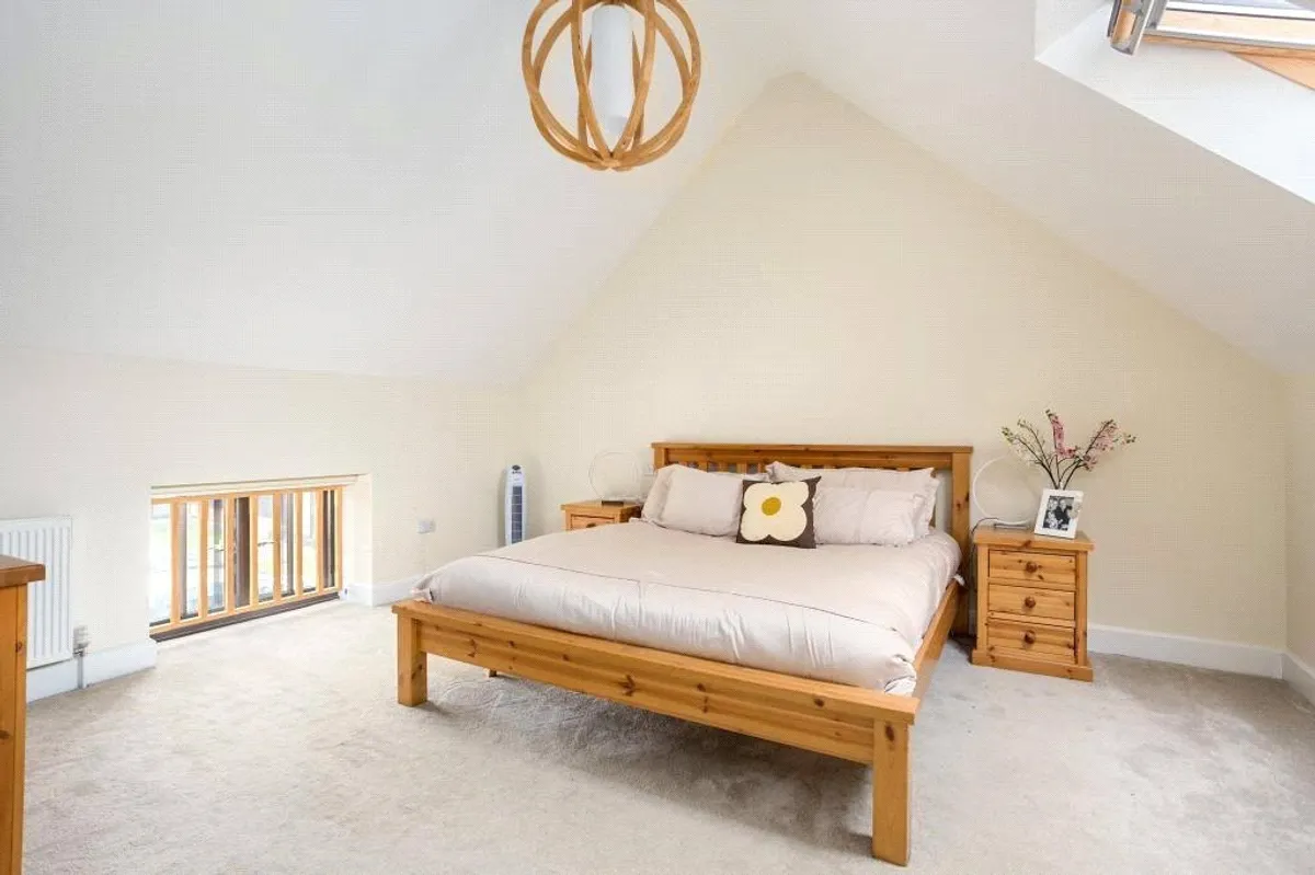 Bullsdown Farm, Bramley, RG26