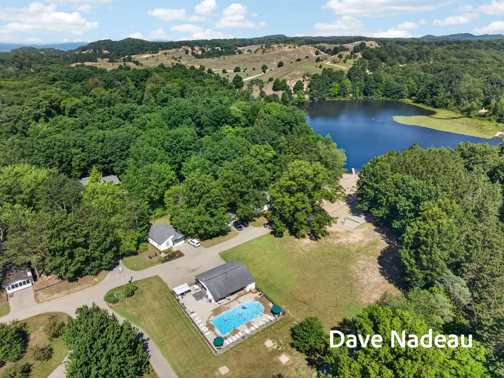 3581 65th St, Saugatuck, MI 49453-9792