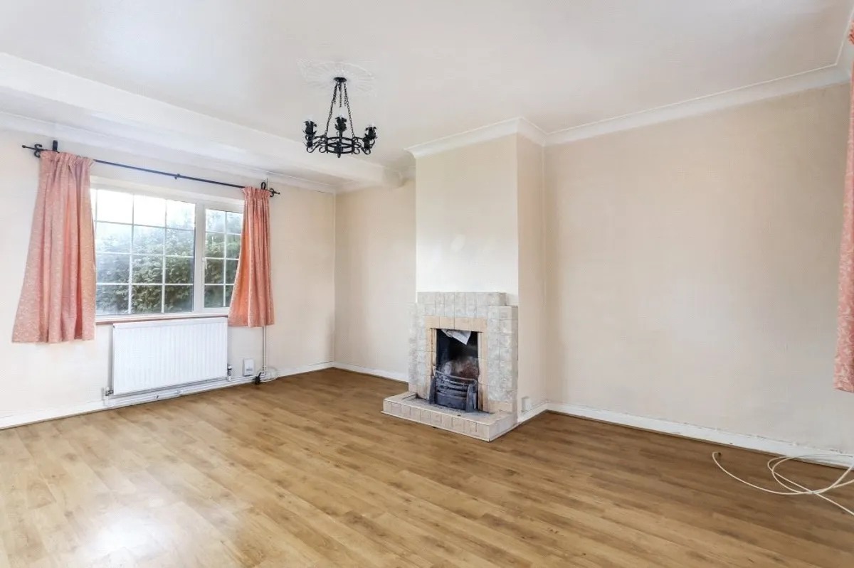 Church Street, Theale, RG7