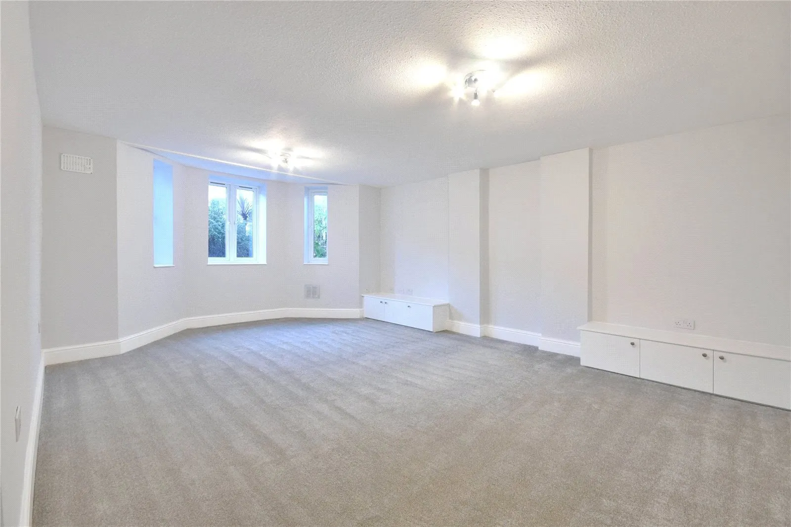 St. Cuthberts Road, Kilburn, London, NW2
