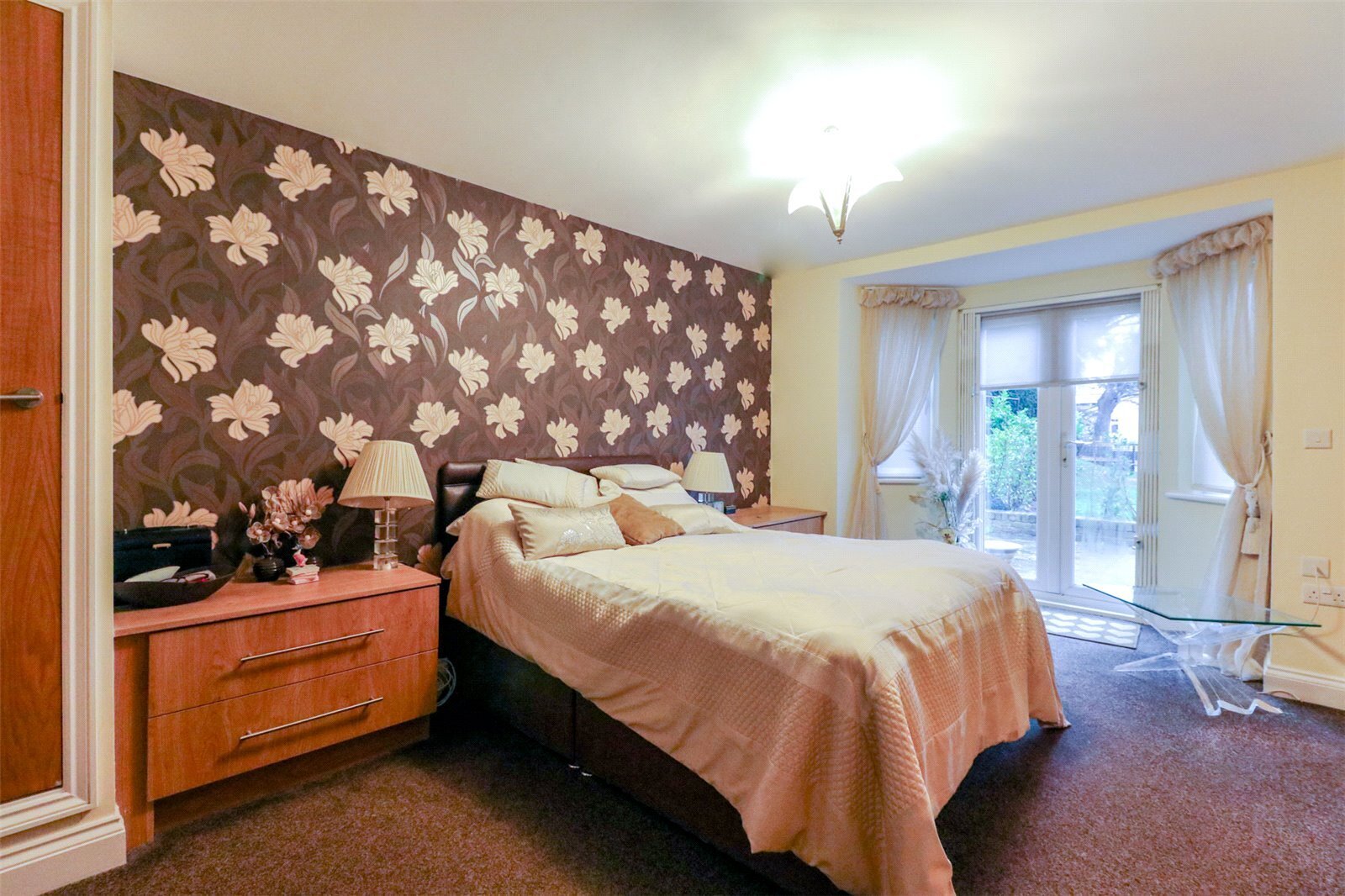 Slades Hill, Enfield, Middlesex, EN2 Image 5